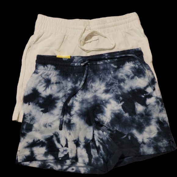 Danskin  women's 2 pack Shorts Size S - Picture 2 of 8